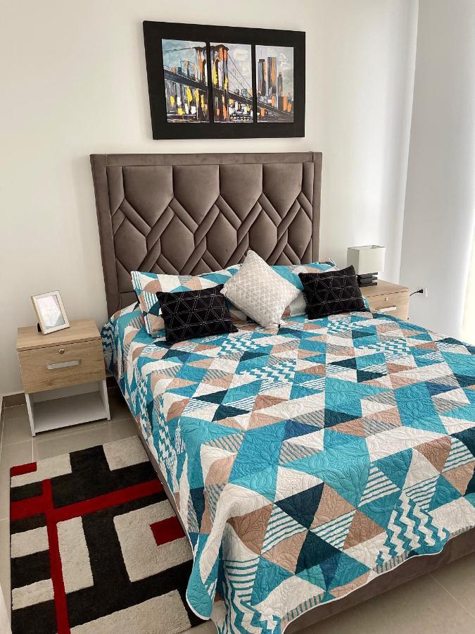 Moderno Y Comodo En Puerta Del Sol Apartment *